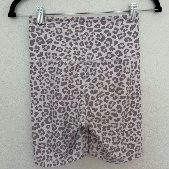 Lahana Active Bike Short Leopard Print - Picture 5 of 7